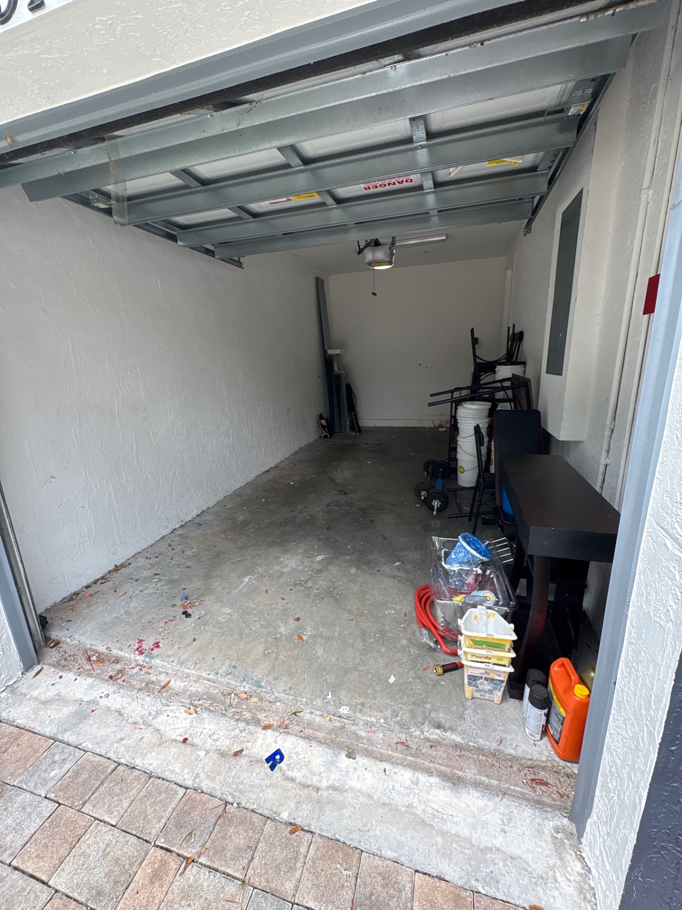 Garage cleared out by CoastAwayJunk in South Florida
